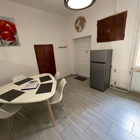 Apartamento Chez Sonou , Nimes Centre Exterior foto